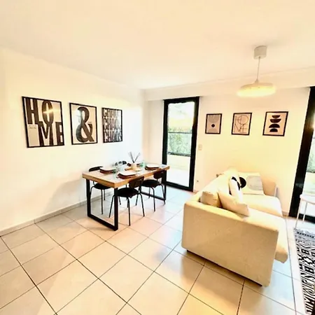 T2 With Terrace In